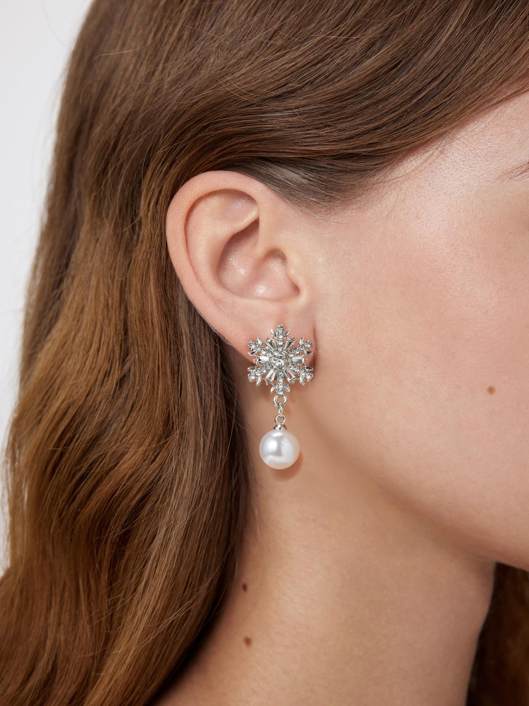 FAUX PEARL RHINESTONE DECOR SNOWFLAKE DROP EARRINGS