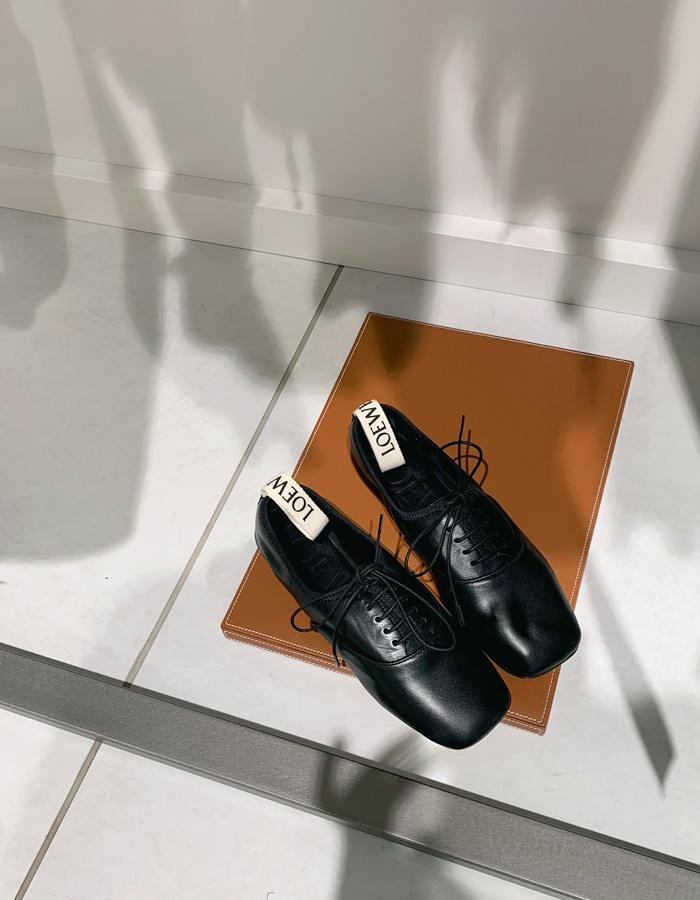 로에베 소프트 더비 슈즈 / 블랙