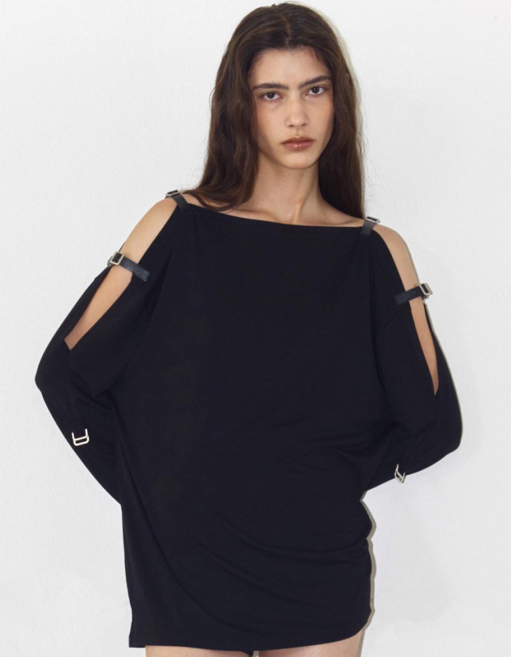 BUCKLE OFF-SHOULDER JERSEY TOP, BLACK
