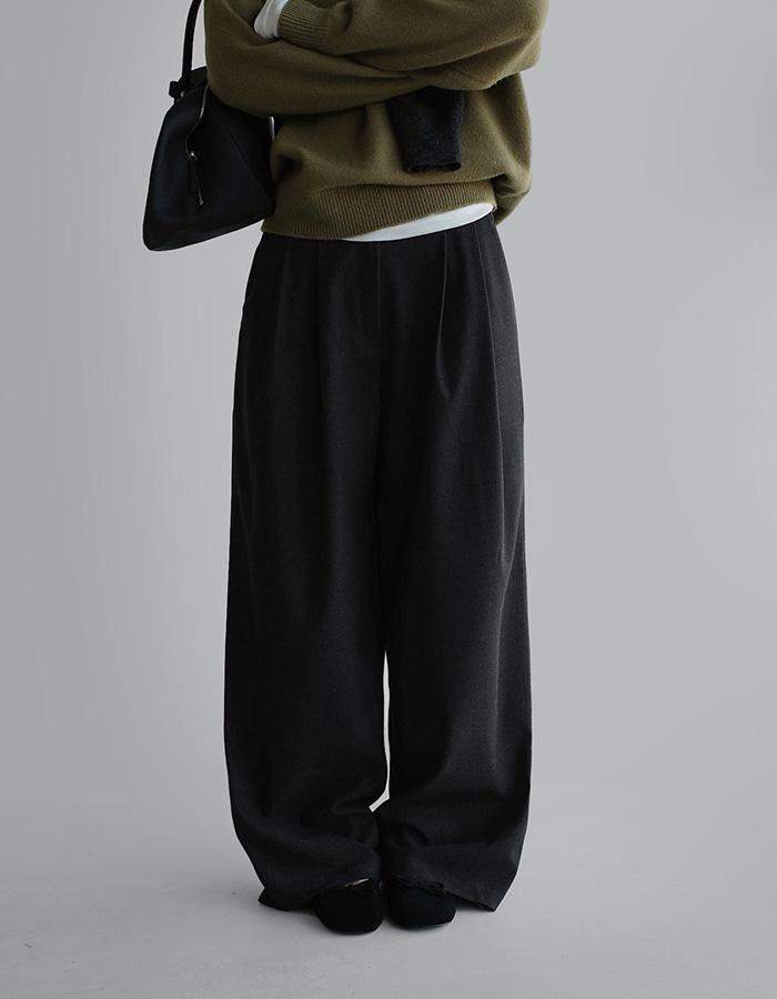 라룸 페퍼기모슬랙스