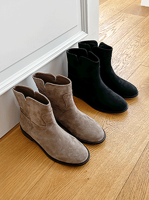 테리 스웨이드 브이컷 앵클 숏 부츠 (2cm)