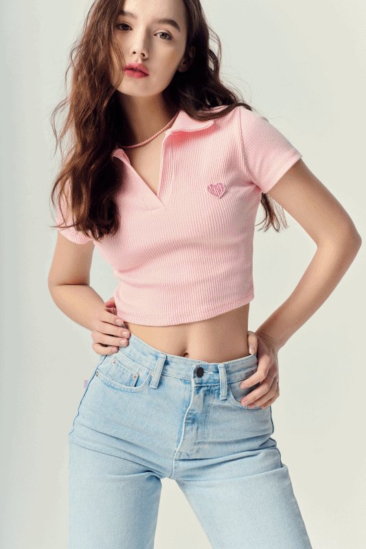 HEART COLLAR CROP T-SHIRT *비비지 은하 착용* *엔믹스 해원 착용* *체리블렛 채린 착용*