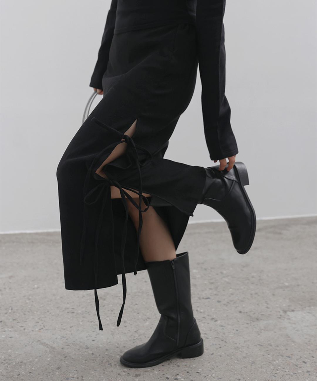 커먼유니크 [+코듀로이ver] 쿠퍼 스트랩 슬릿 롱 스커트 - 2 타입 (당일배송/봄/간절기/골덴/뒷밴딩/옆트임/H라인/세미A라인/리본/하체커버/데이트룩/하객룩)