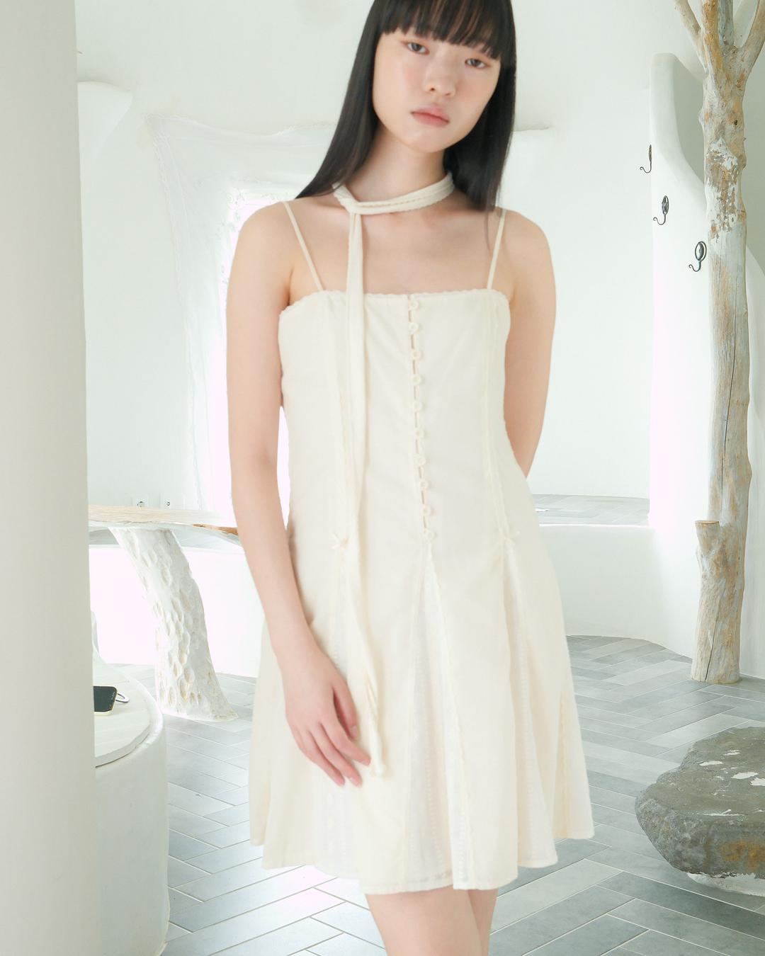 flétta Sleeveless Button Mini Dress_Cream
