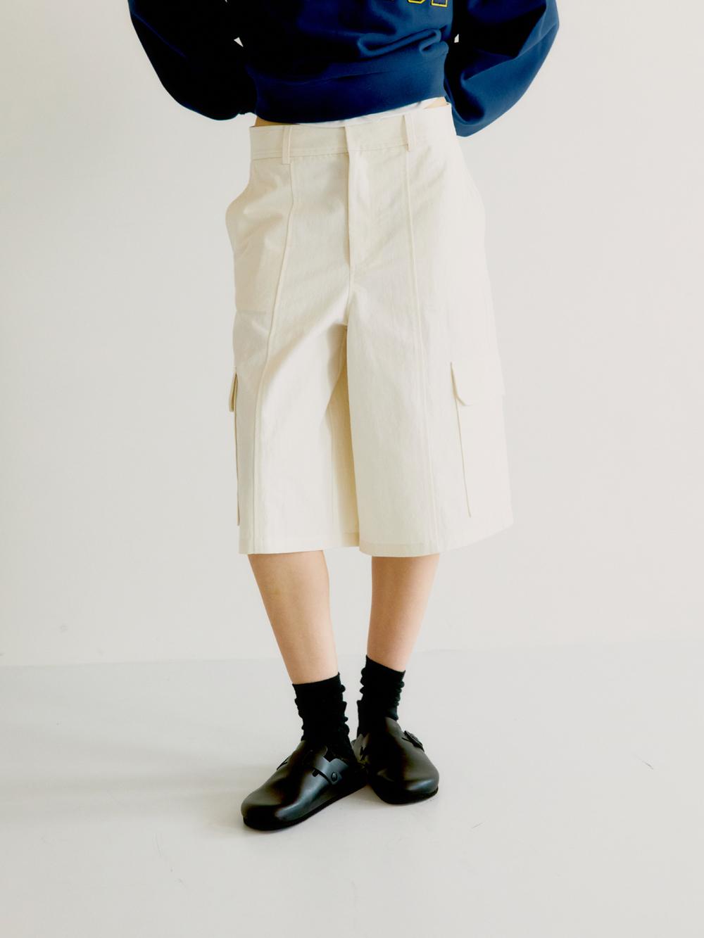 BIG FLAP BERMUDA PANTS IVORY