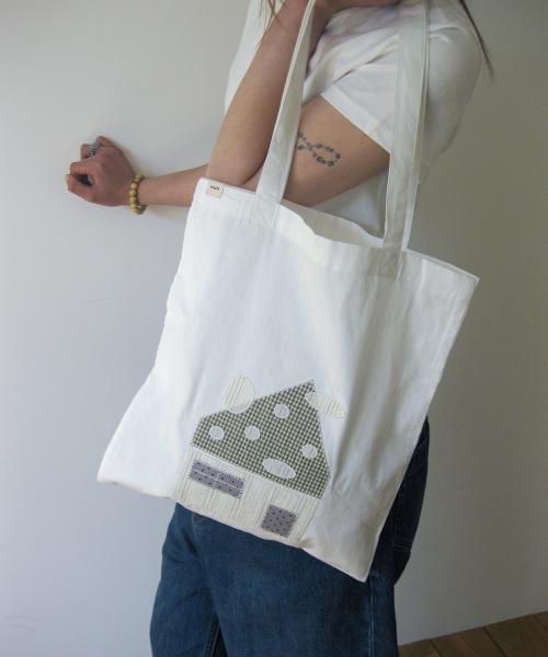 Dot home patch bag, white