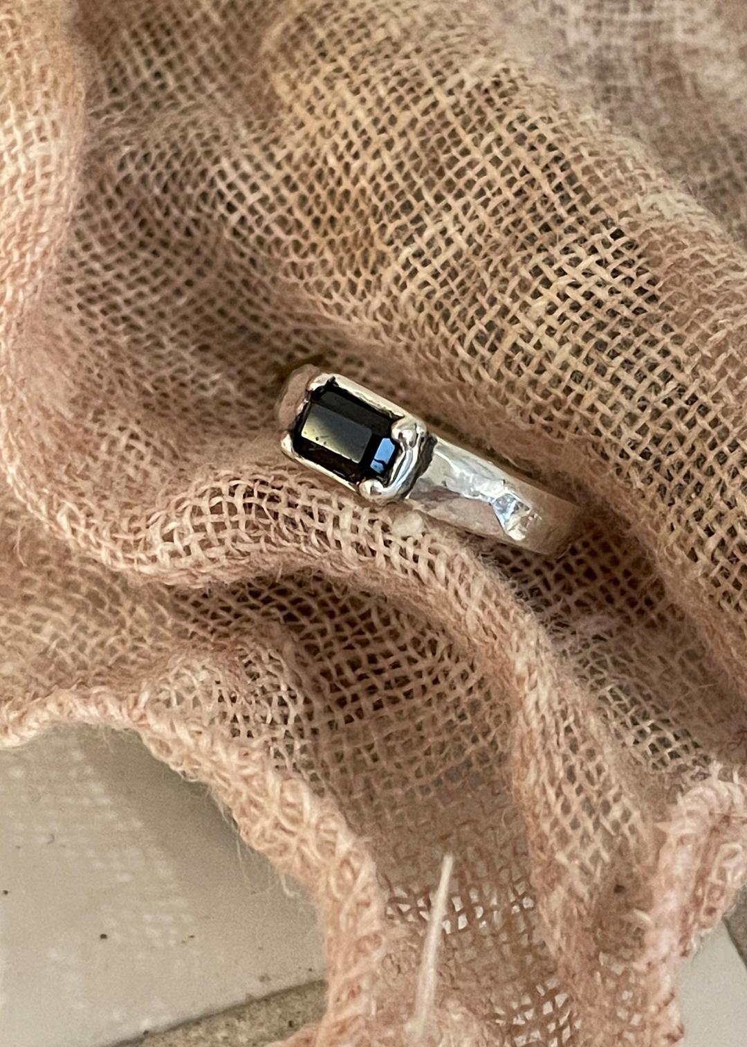 Oblong Onyx Ring "천연오닉스\"