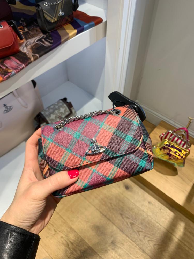 [관부가세 포함] 비비안웨스트우드 멀티체크 스몰 체인 숄더백 미니백 52020053 2컬러