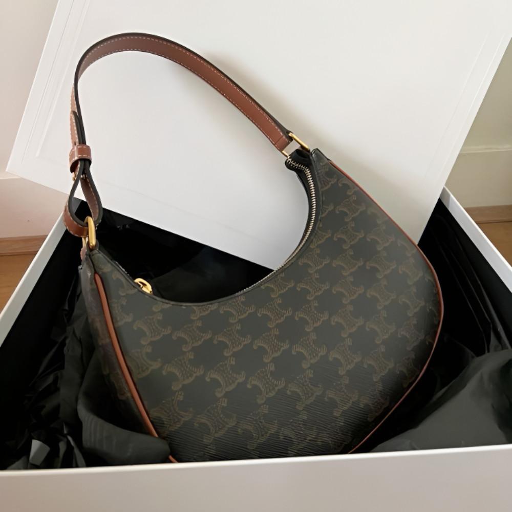 [국내AS가능]셀린느 아바 트리옹프 미디엄 캔버스 호보백 10I602DS1