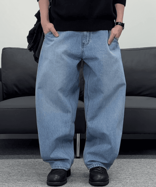 [데일리룸 x AETH] Loose Curved Jean_Light Indigo