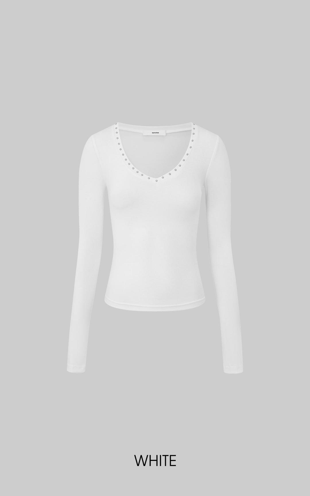 <tc>IAMXIAA</tc> 스터드 브이넥 긴팔 티