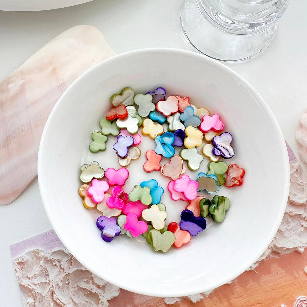 [6개]관통형 세로형 11mm 컬러 믹스 나비 자개 3-428 비즈재료 팔찌만들기