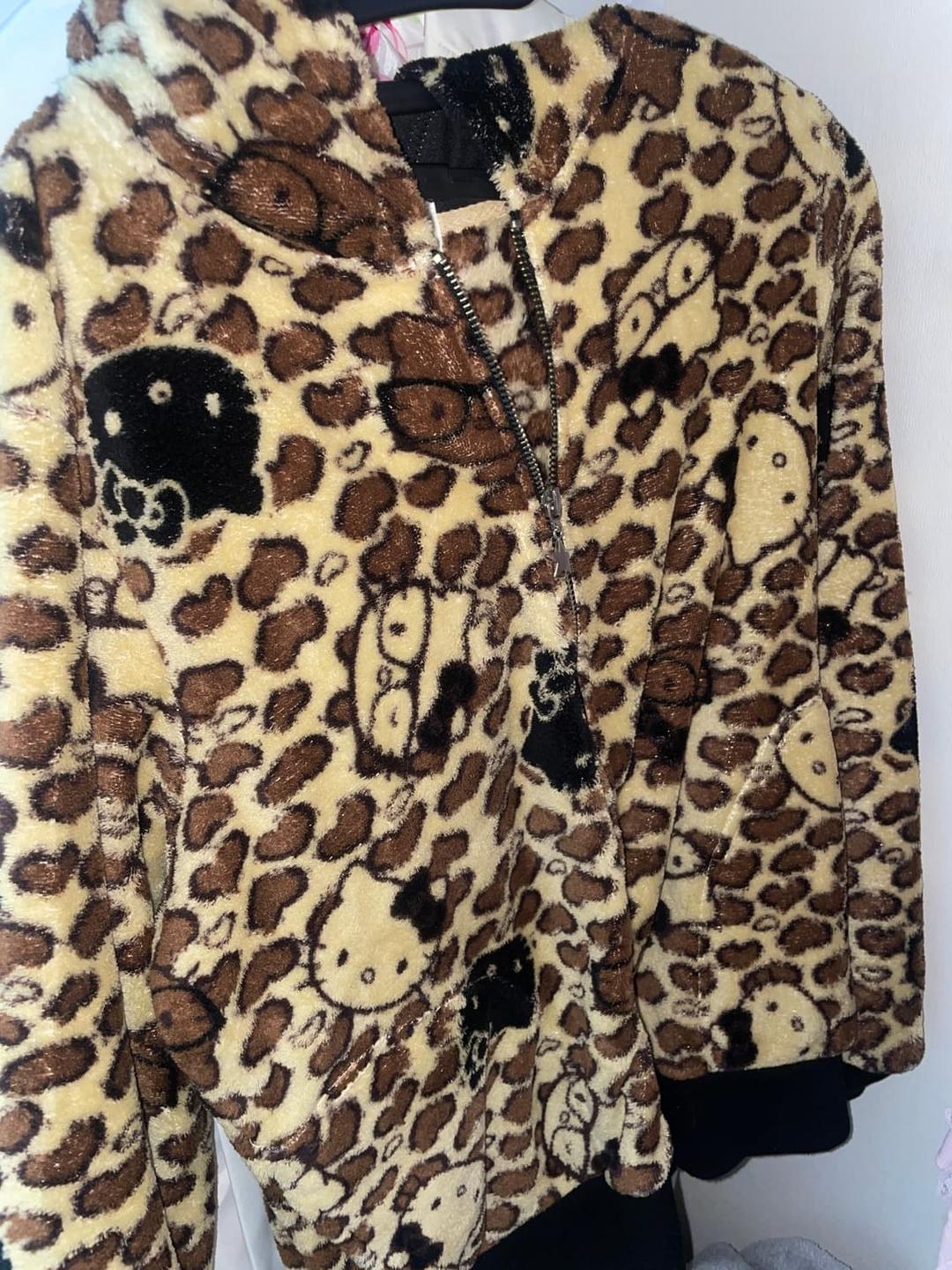 헬로키티 호피 후드집업 갸루 산리오 gyaru | 후루츠패밀리