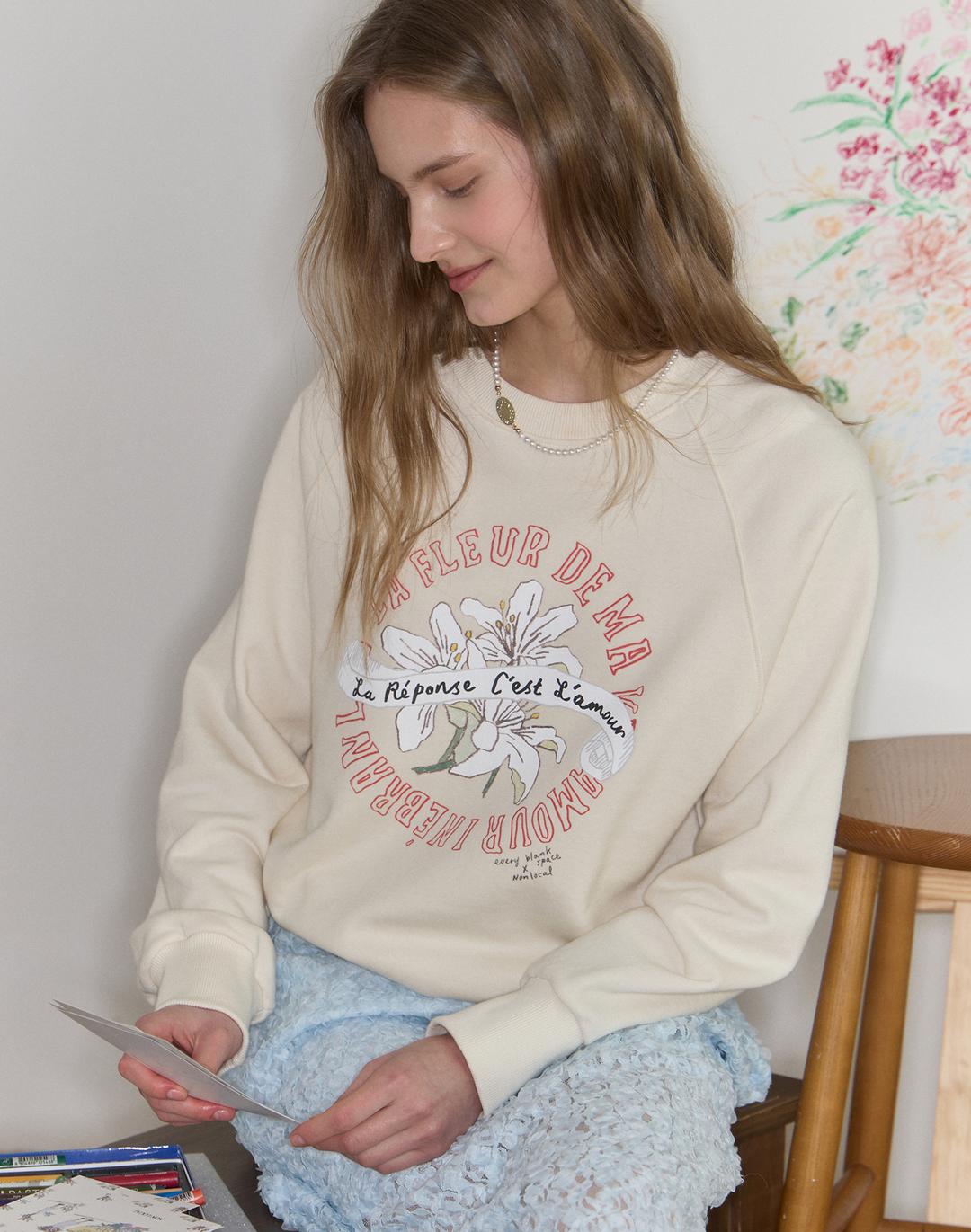 [논로컬 X 이하여백] Lily Hand Drawing Sweatshirt - Cream Yellow