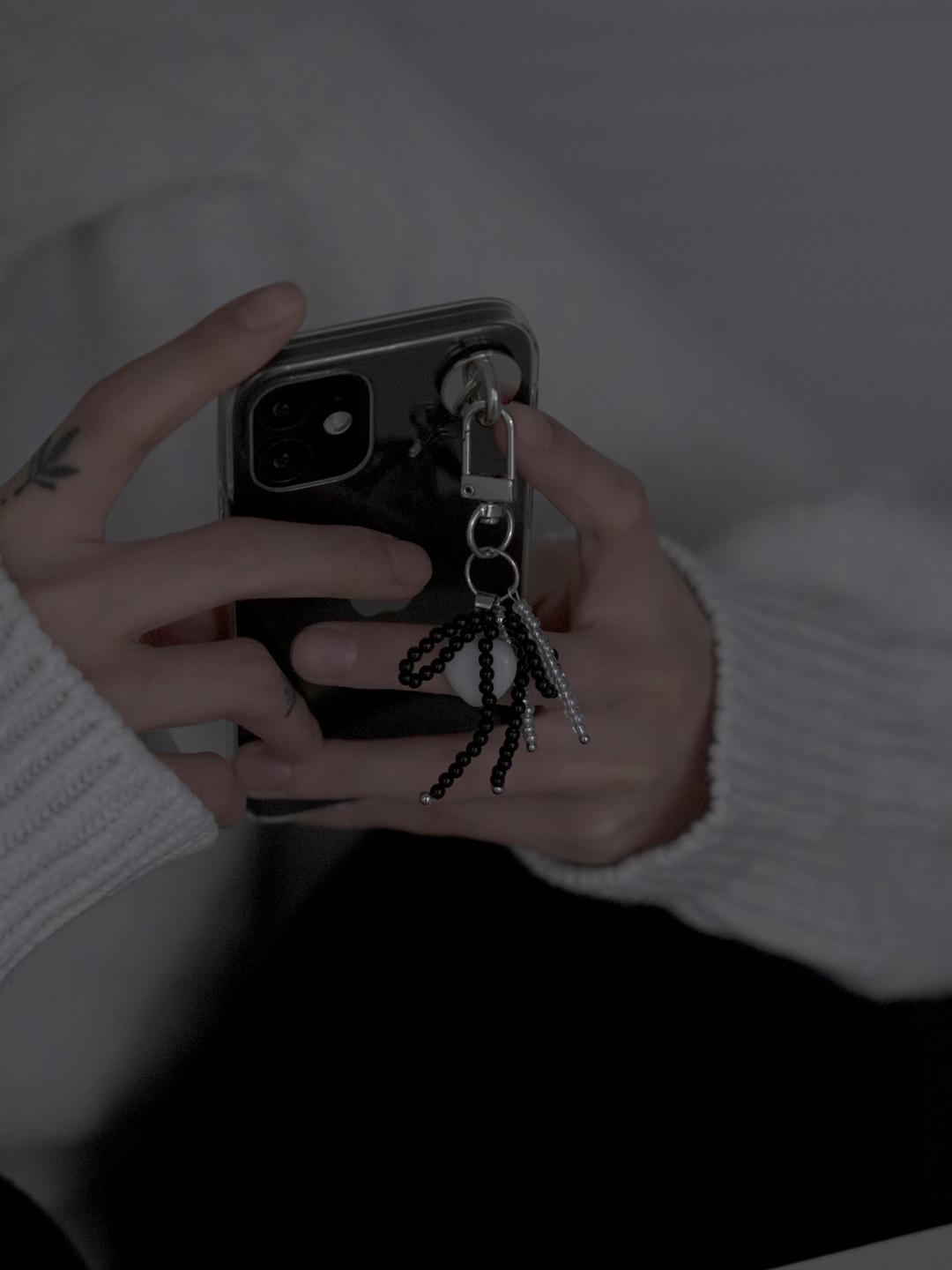 Ribbon Key Ring - Dark