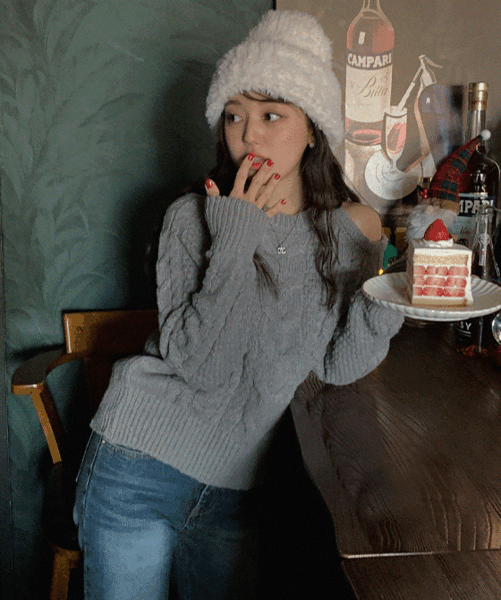 [연말룩]꽈배기 루즈 숄더 트임 니트 (3colors!)