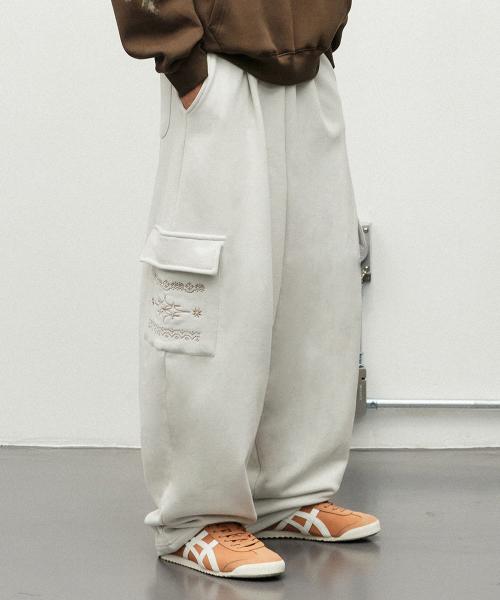 노스타 원턱 벌룬 스웨트 카고팬츠 오프화이트