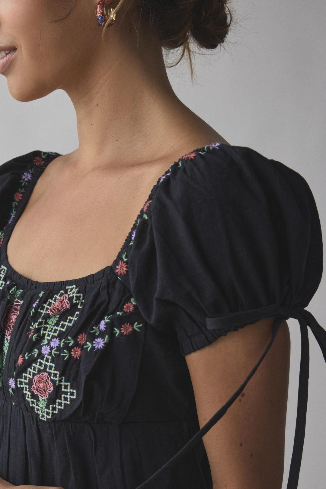 김치 블루 마르셀라 자수 타이백 베이비돌 미니 드레스