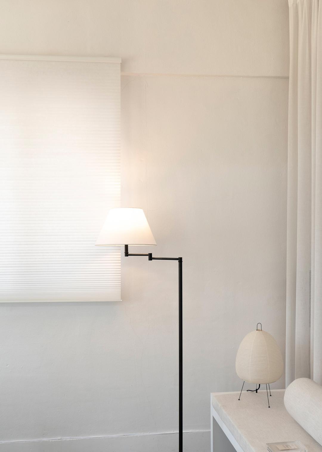 Line Floor Lamp Black 리오더 4/5~11