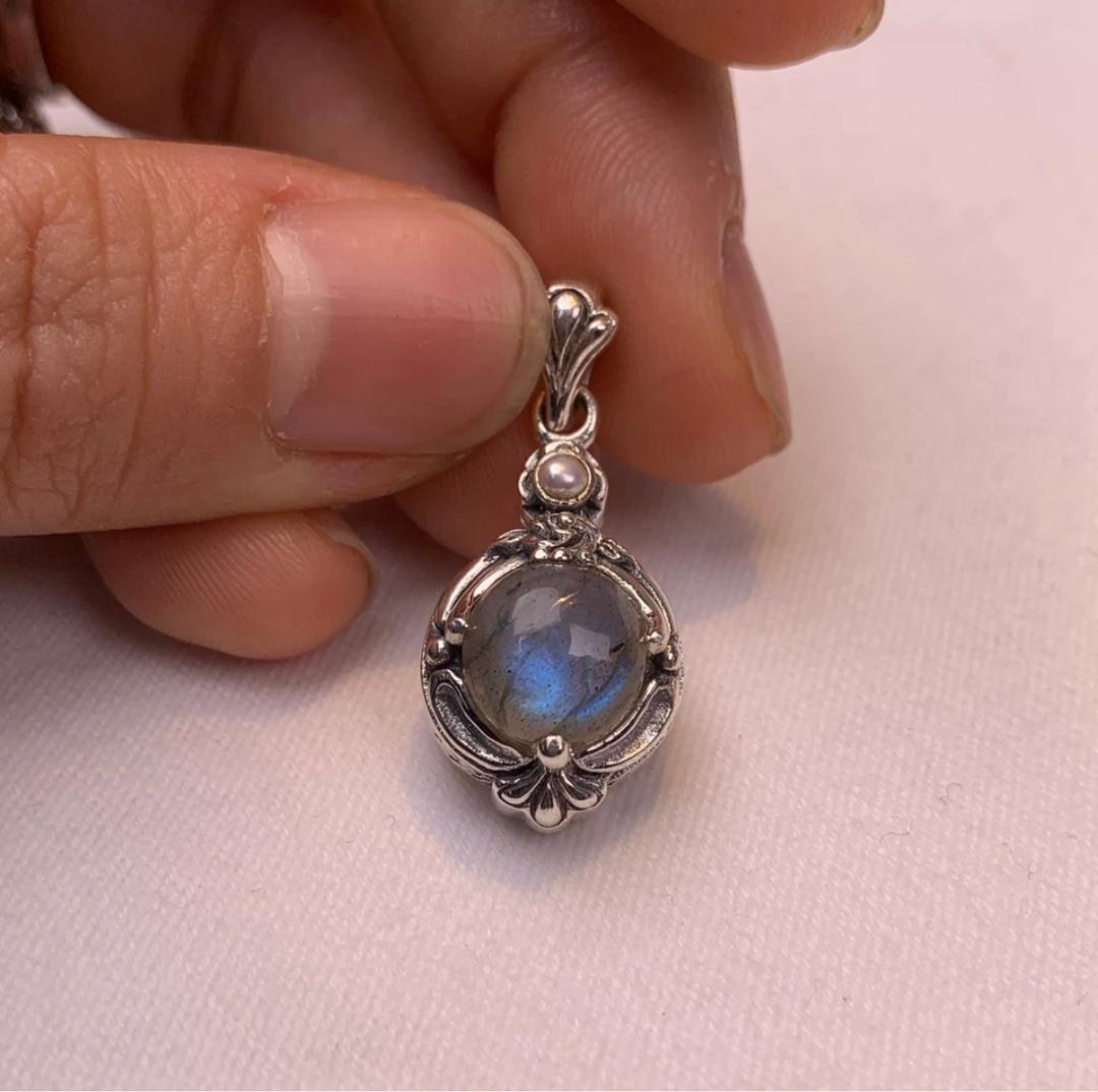 labradorite & seed pearl pendant