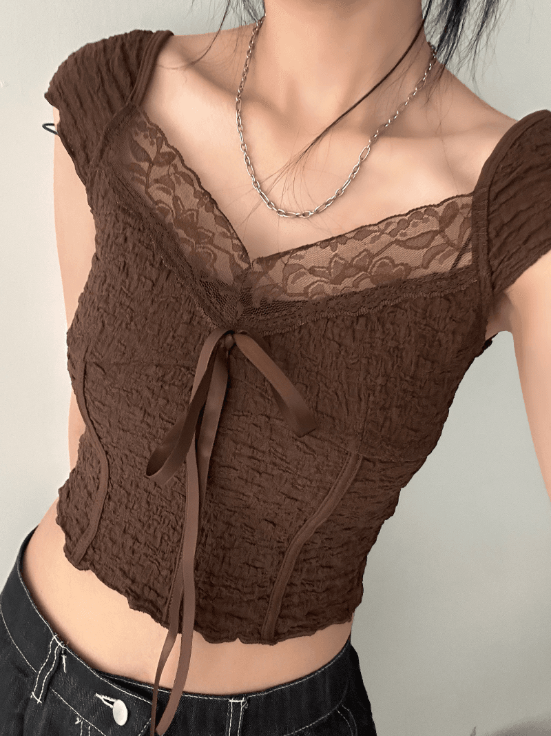 Vintage lace sleeveless