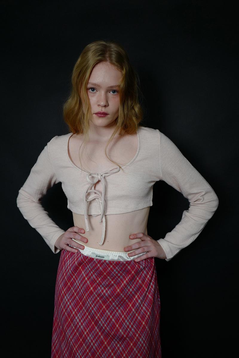 wool string cardigan