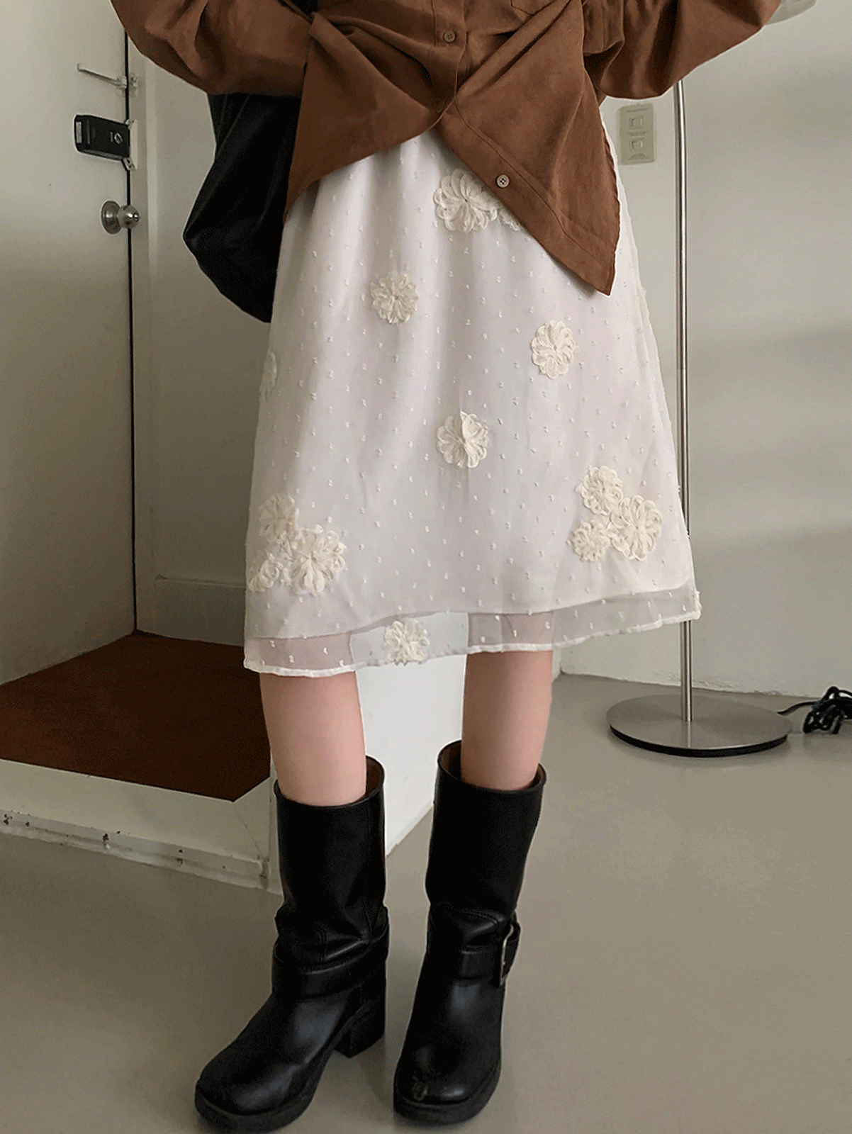 어리틀빗 flower lace midi skirt (2color) 주문폭주!