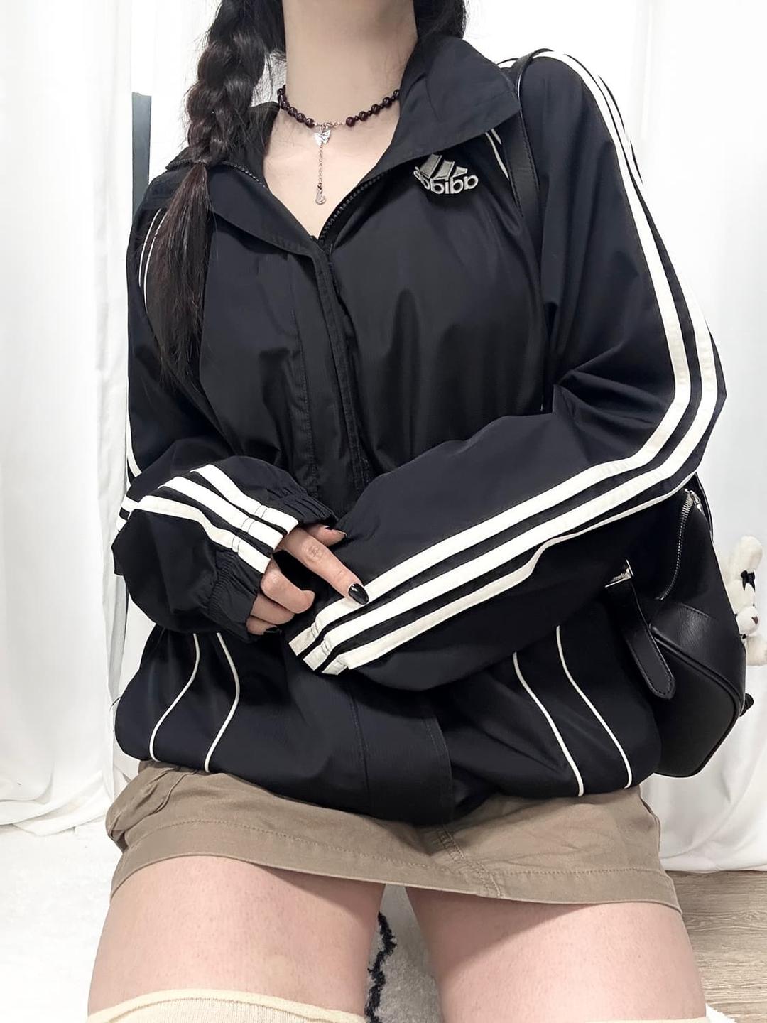 아디다스 자수로고 블랙 삼선 바람막이 | 후루츠패밀리