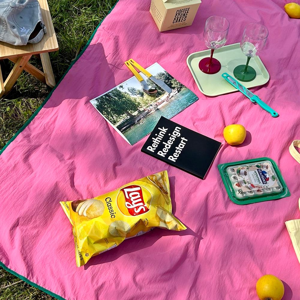 휴대용돗자리 양면방수 휴대용 돗자리 감성 캠핑 가벼운 야외용 파우치 M 4인 대형 핑크