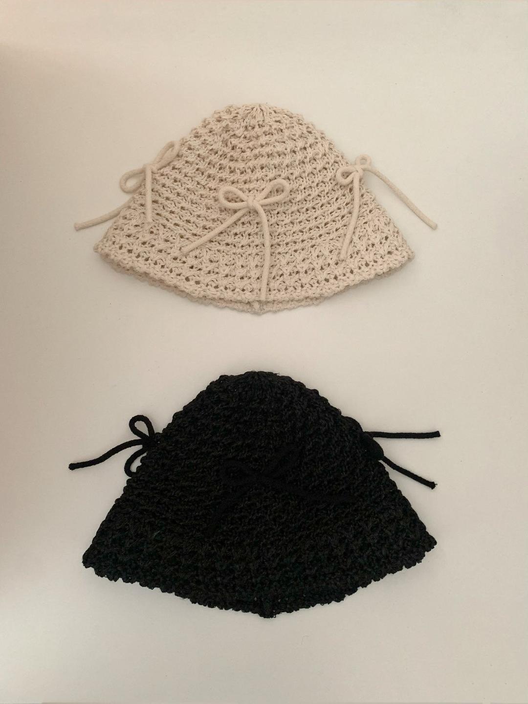 아미먼트 리본 밀짚 버킷햇