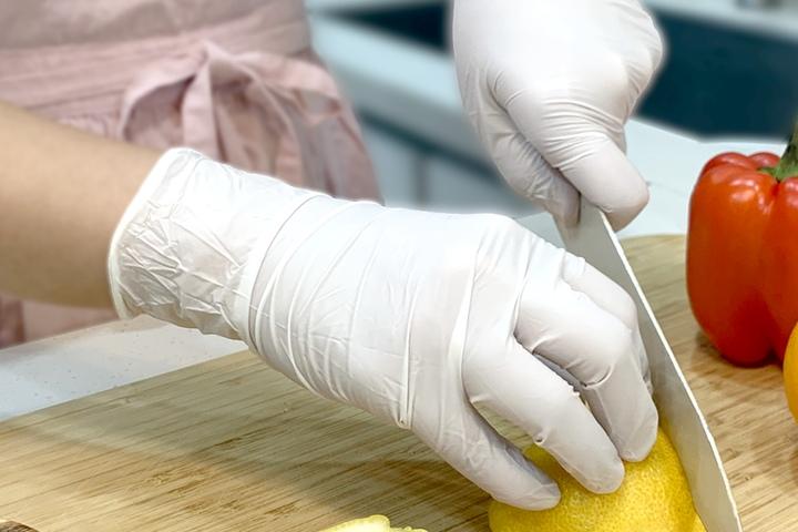 2+1 고중량의 튼튼한 니트릴 일회용 위생 장갑 100매 블랙/화이트