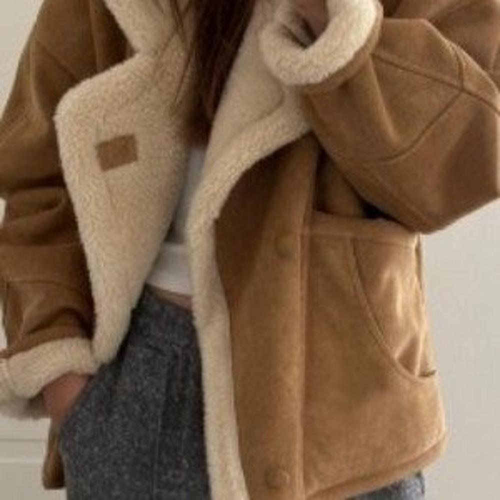 위아 캐롤시어링 자켓 무스탕 주문폭주