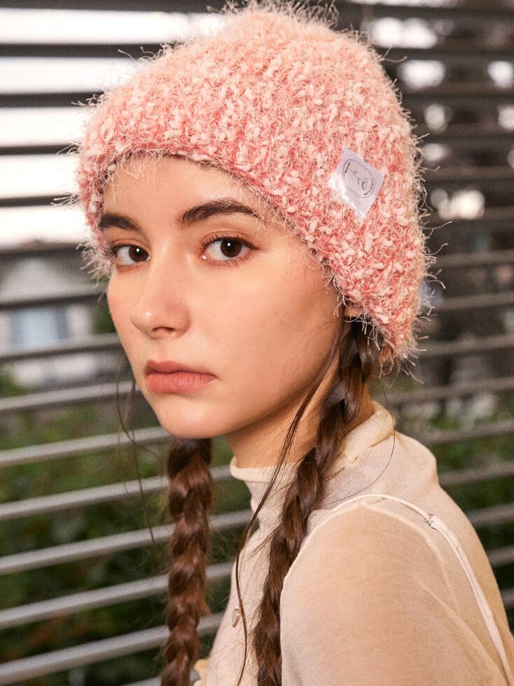 LUMPY PINK BEANIE