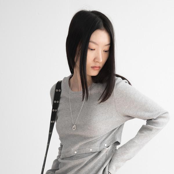 Rivet Side Slit Top (Gray)