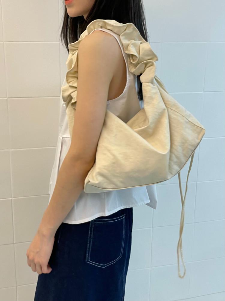 [퍼지스튜디오] 셔링 스트랩 백 (2col) / 크로스 숄더 숄더백 힙색 파우치 대학생