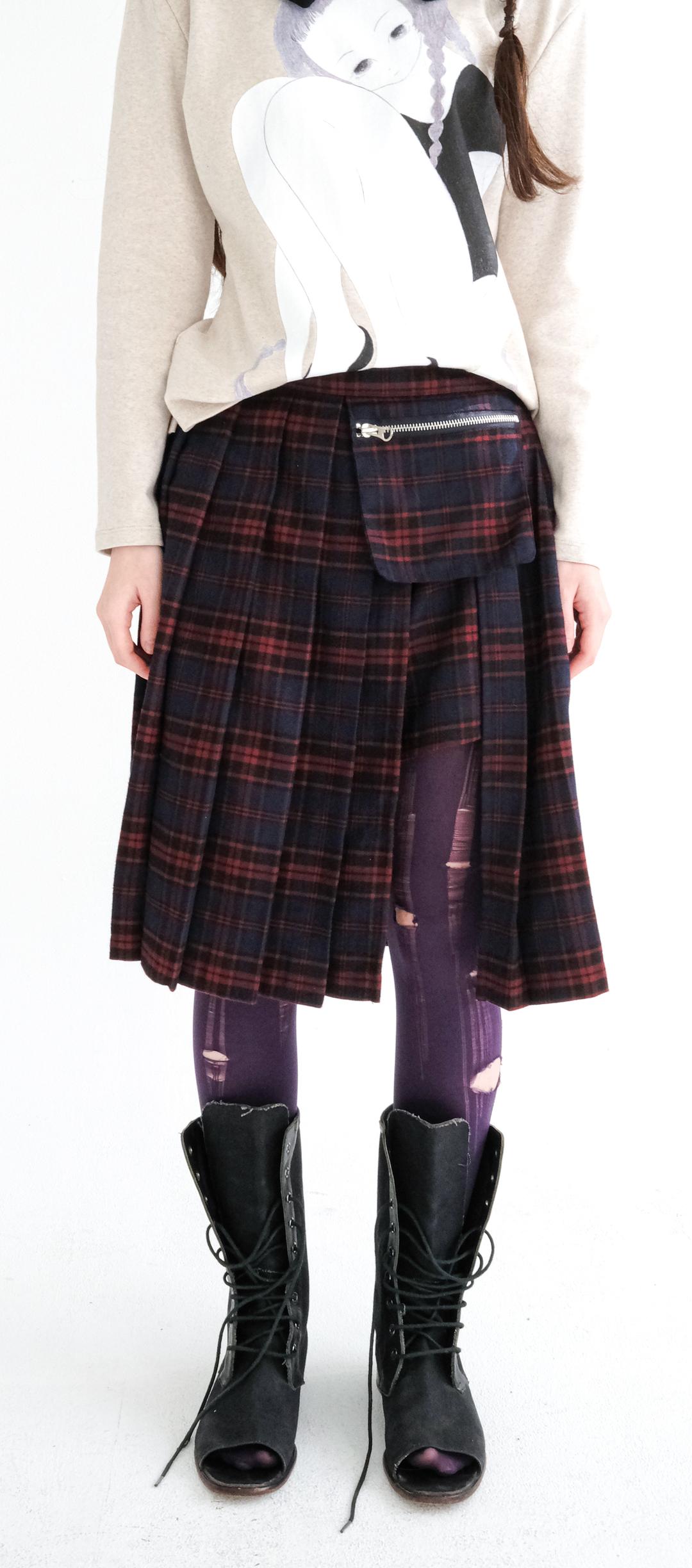 [fa.er.ie] check pocket pleated skirt pants (navy)