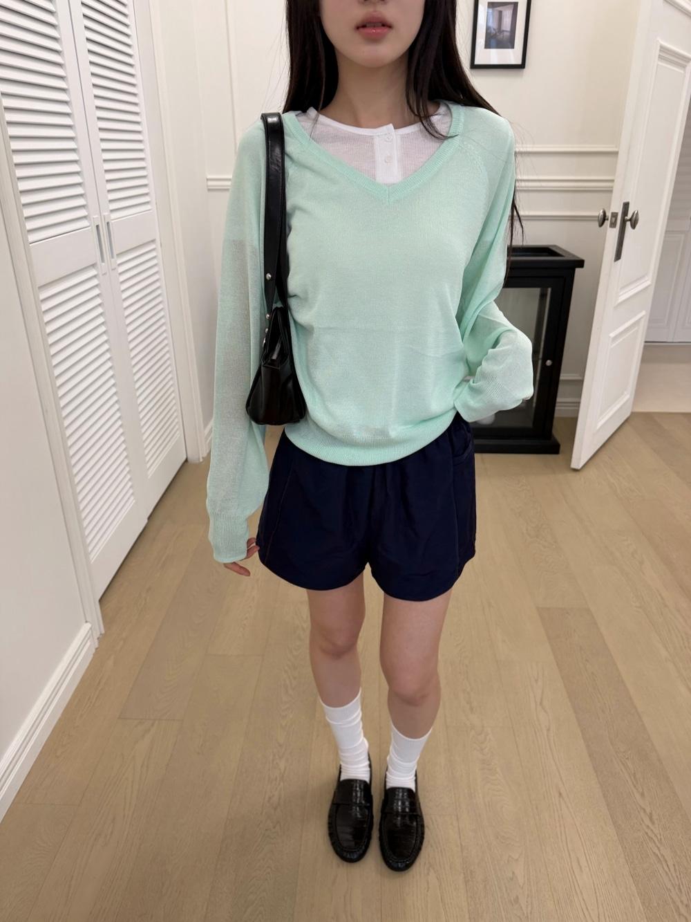 ARW | Summer Softline V-neck Knit