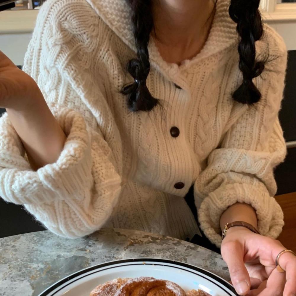 (아이당일) 오버테이크 overtake 둥근 꽈배기 가디건 울 숄카라