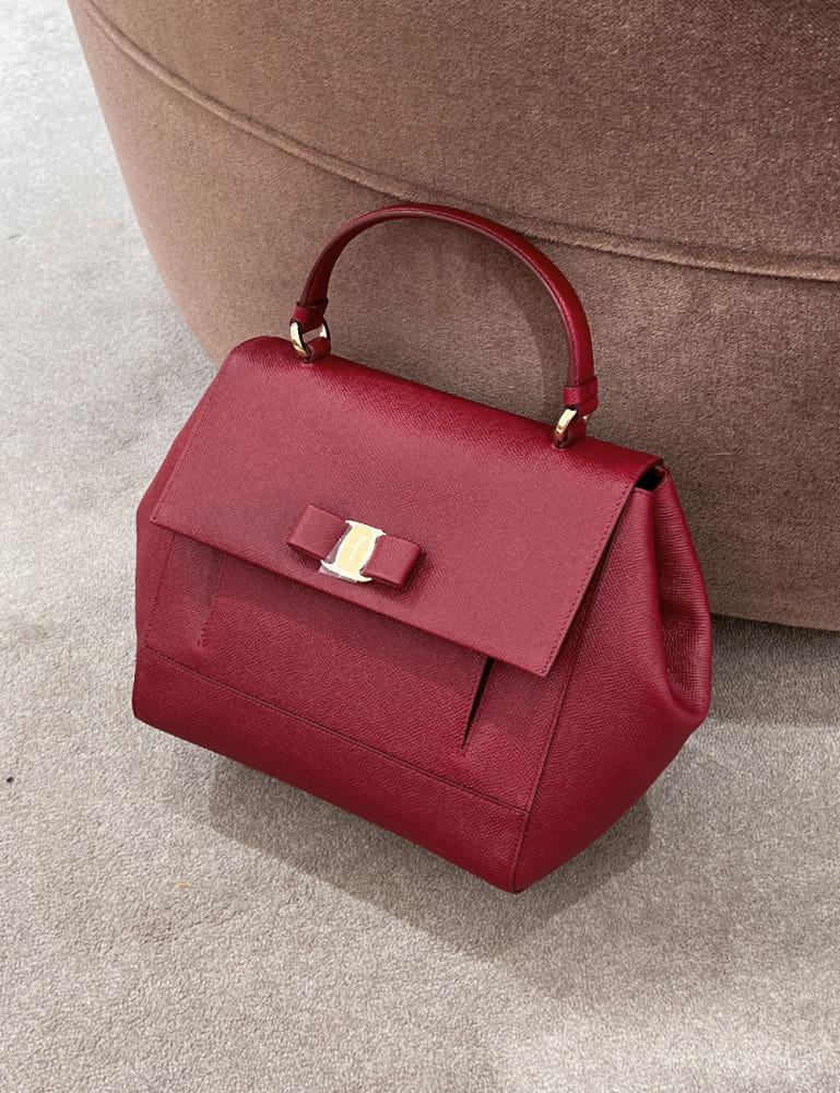 살바토레 페라가모 바라 보우 캐리 O 토트백 레드 / SALVATORE FERRAGAMO VARA BOW CARRIE O TOTE BAG RED [21O012]