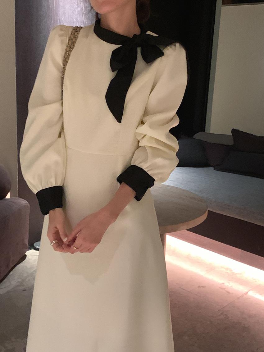 가을 여성 롱원피스 정장 세미룩 실크 긴팔 화이트 간절기 결혼식 피로연 하객룩 상견례 모임 소개팅 30대 40대 레이디 단정한 예쁜 여성스런 A라인 캐주얼 코디 올매치 루즈핏 이쁜 퍼프소매 A라인 노카라 날씬해보이는 오피스 블랙