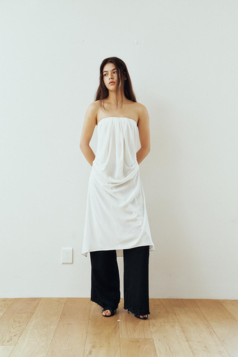 LOA DRAPE DRESS