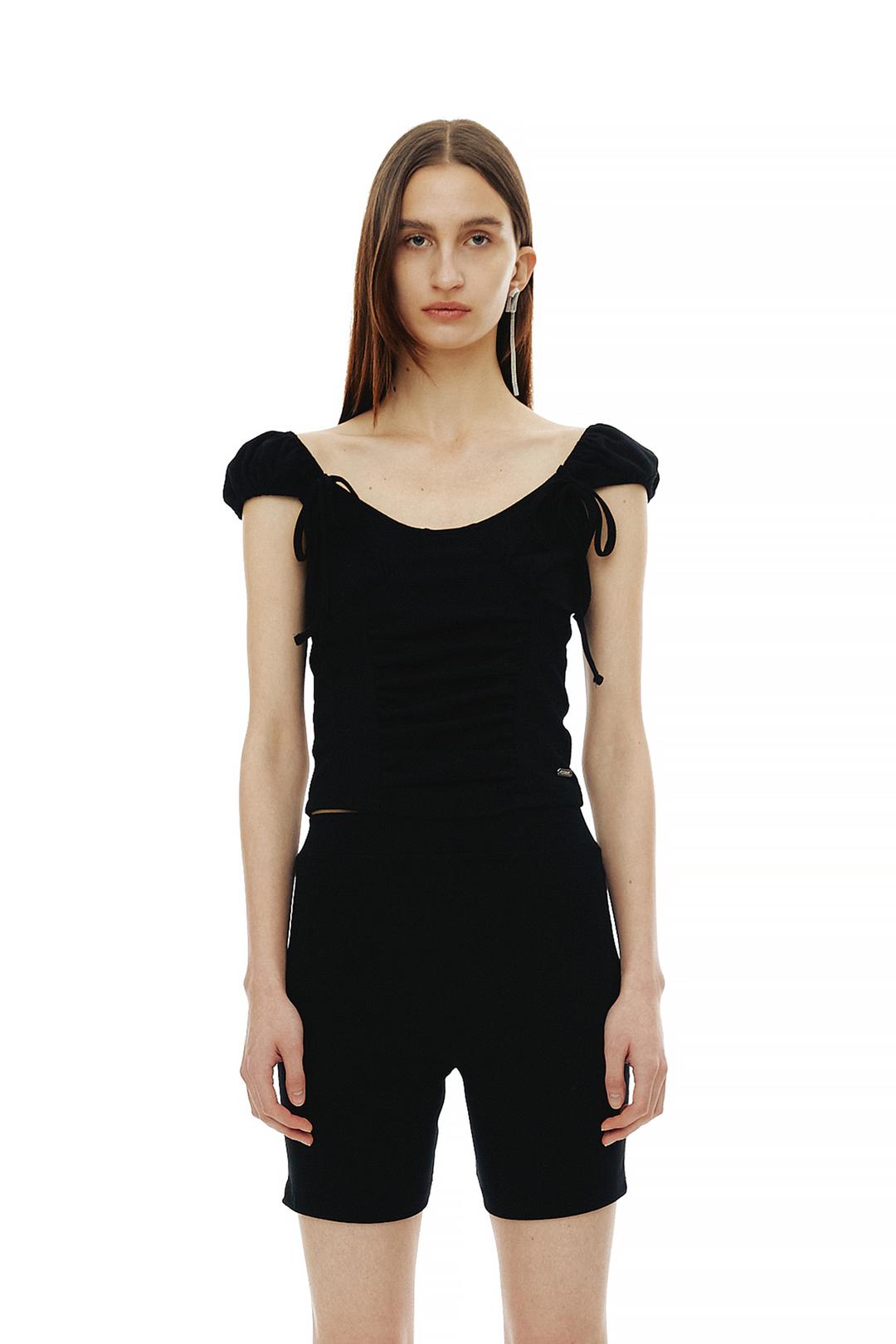 CREASE SHIRRING HALF TOP / BLACK