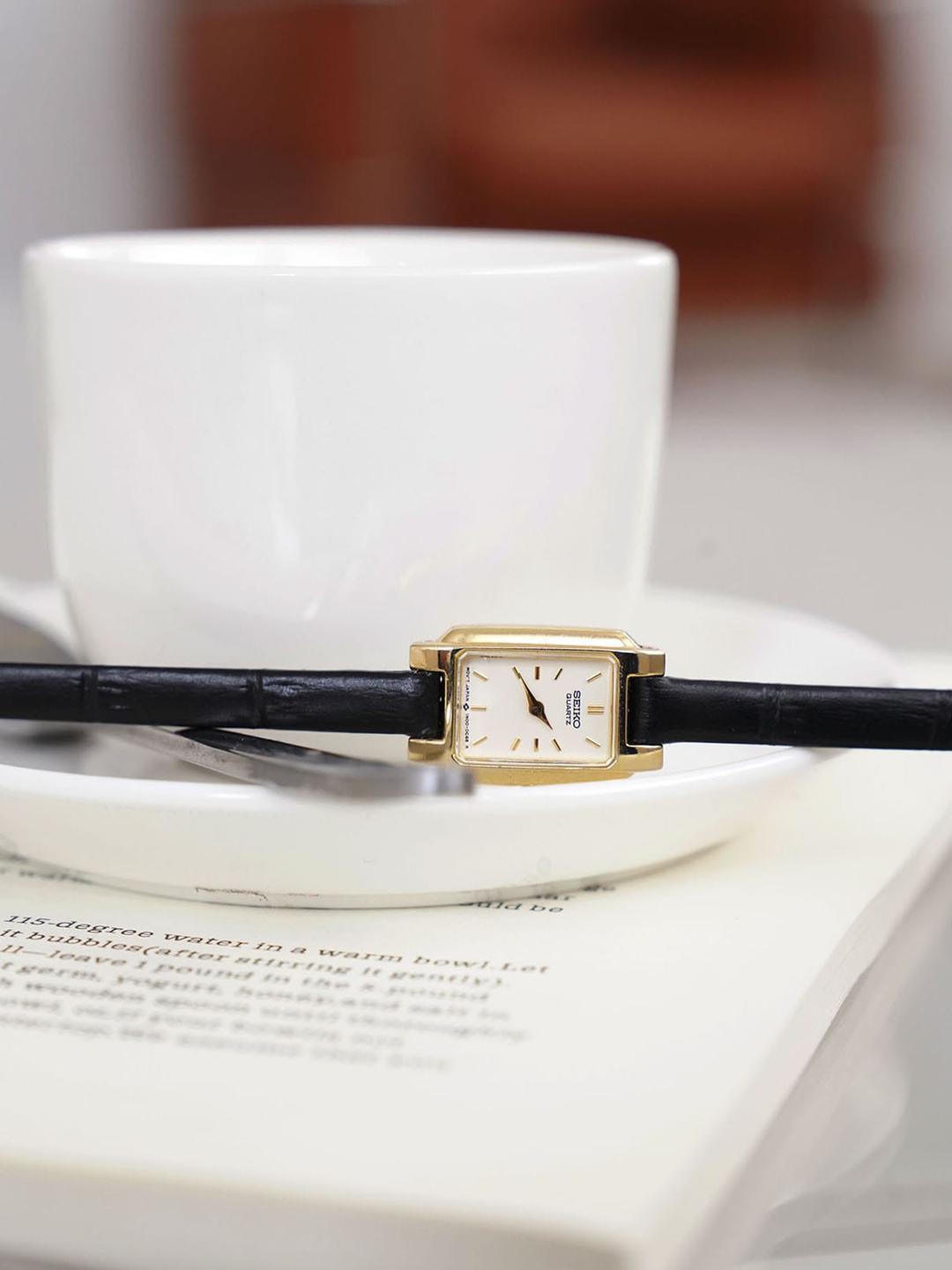 [Seiko] 1993 Lucine Gold Quartz Watch