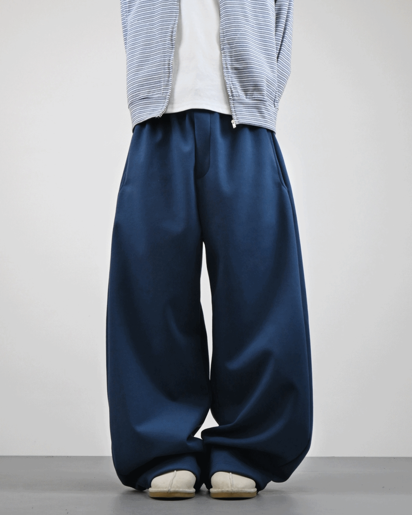 solid curved sweatpants