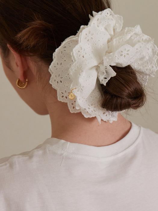 [단독]Lace Flower Scrunchie[3컬러 택1]