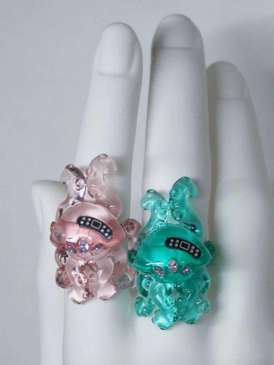 [ 𓇻Electronic Candy𓇻 ] Squid Warrior Pink-Green Flocked Translucent Resin Ring