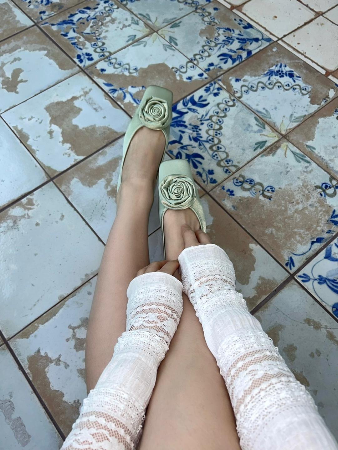 옵텐소 satin corsage flat shoes (3color)