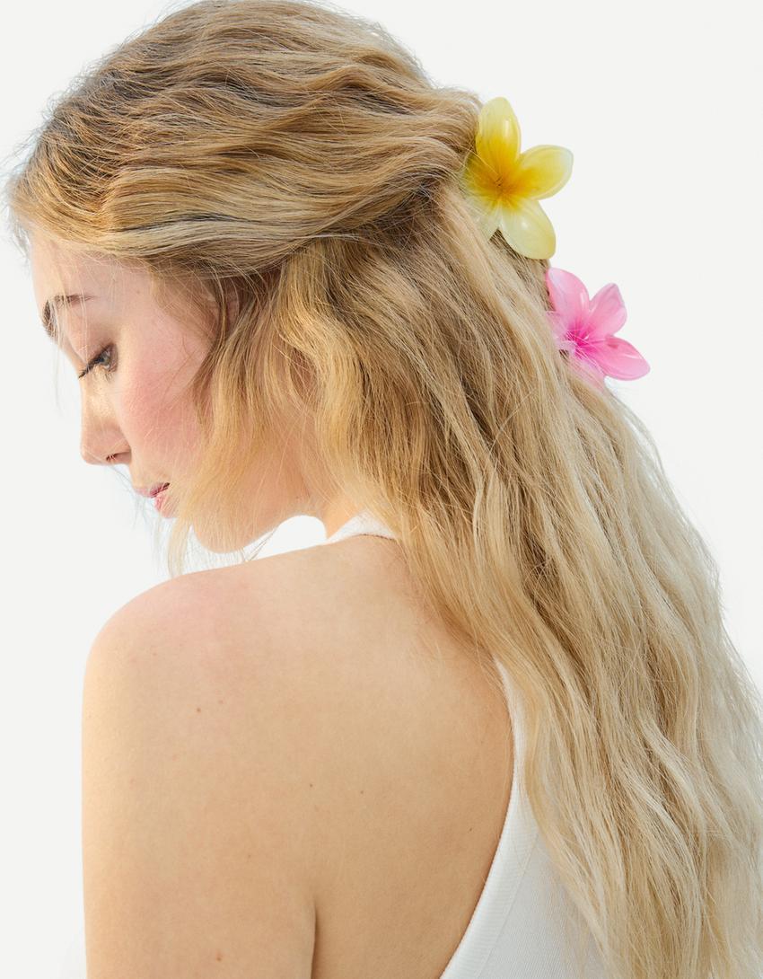 2-pack of flower hair clips
