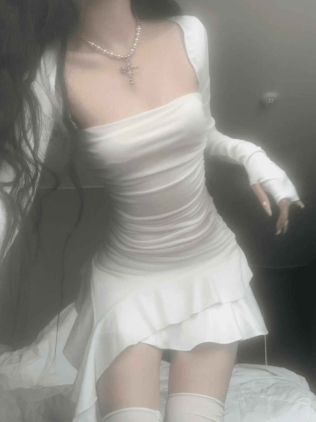 Planet Frill Bolero Cardigan (white)