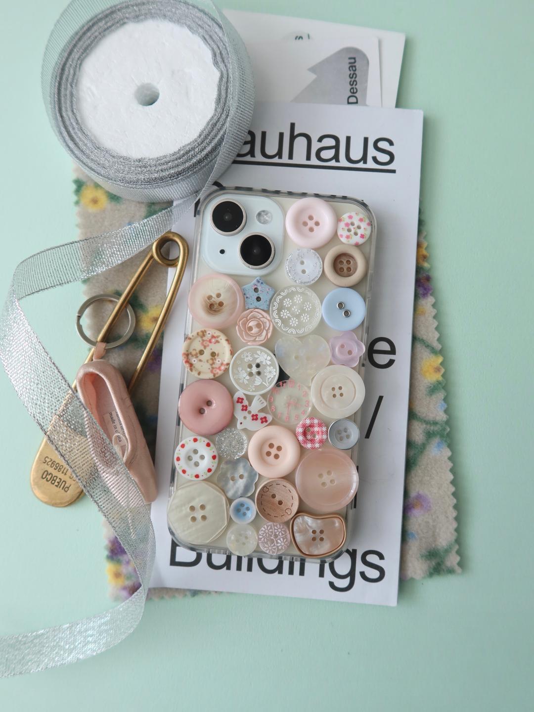 Pirouette Button case